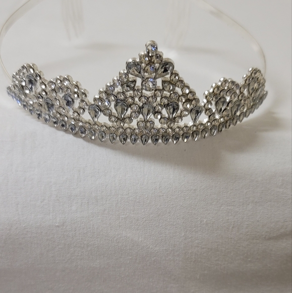 Tiara - Picture 2 of 2